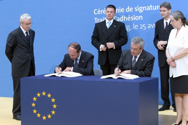 Semnarea tratatului de aderare la Uniunea Europeană