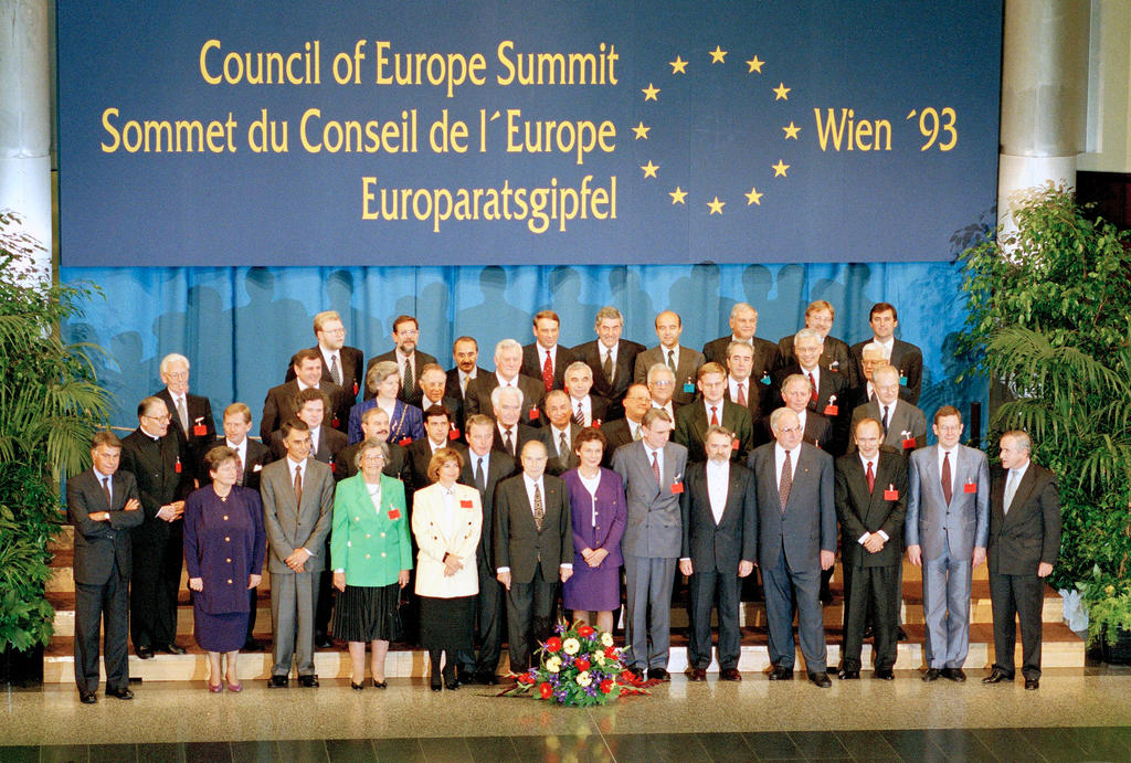 România este acceptată în Consiliul Europei